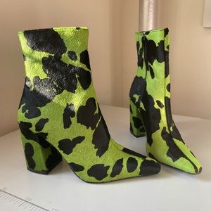 Steve Madden Zoe-P Western Haircalf Booties, Size 6